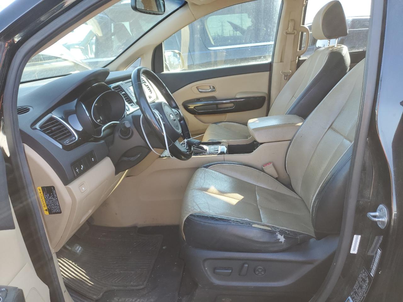 kndmc5c18f6025065 KNDMC5C18F6025065 2015 Kia Sedona Ex