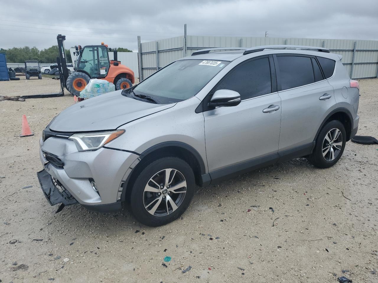 2018 Toyota RAV 4 - Image 1