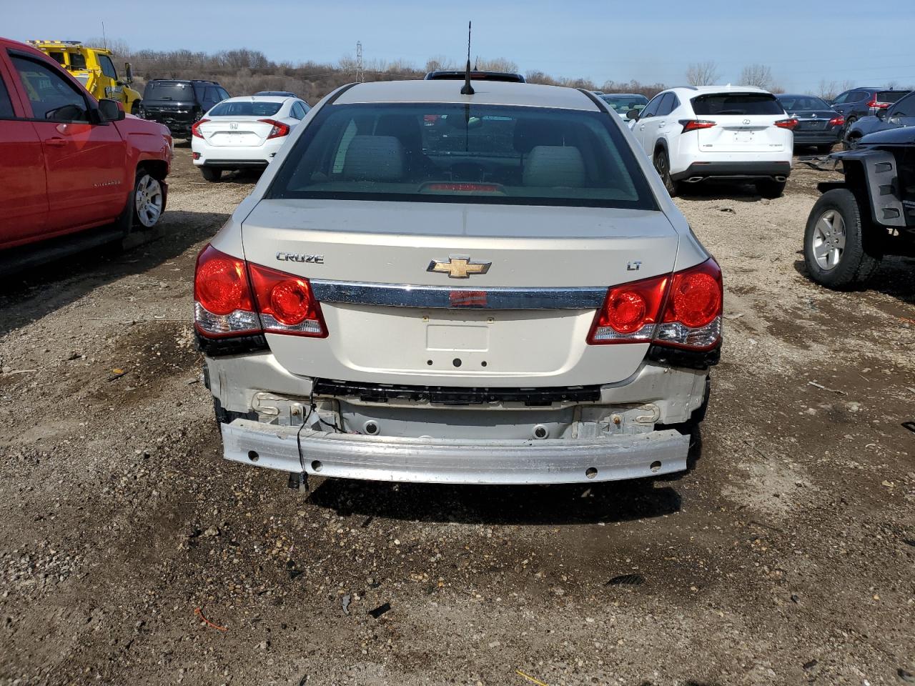 2012 Chevrolet Cruze - Image 6