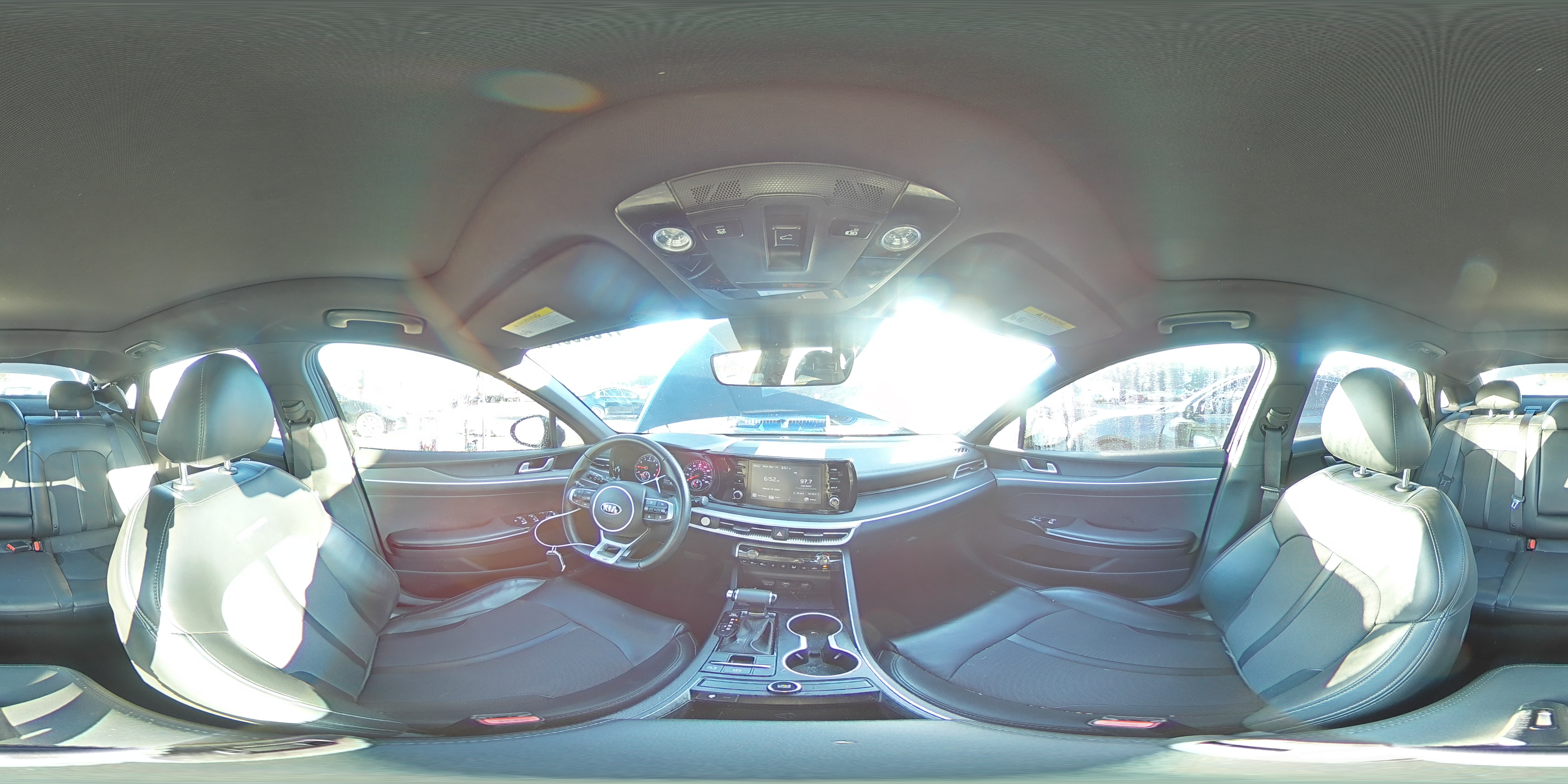 2021 Kia K5 - Image 13