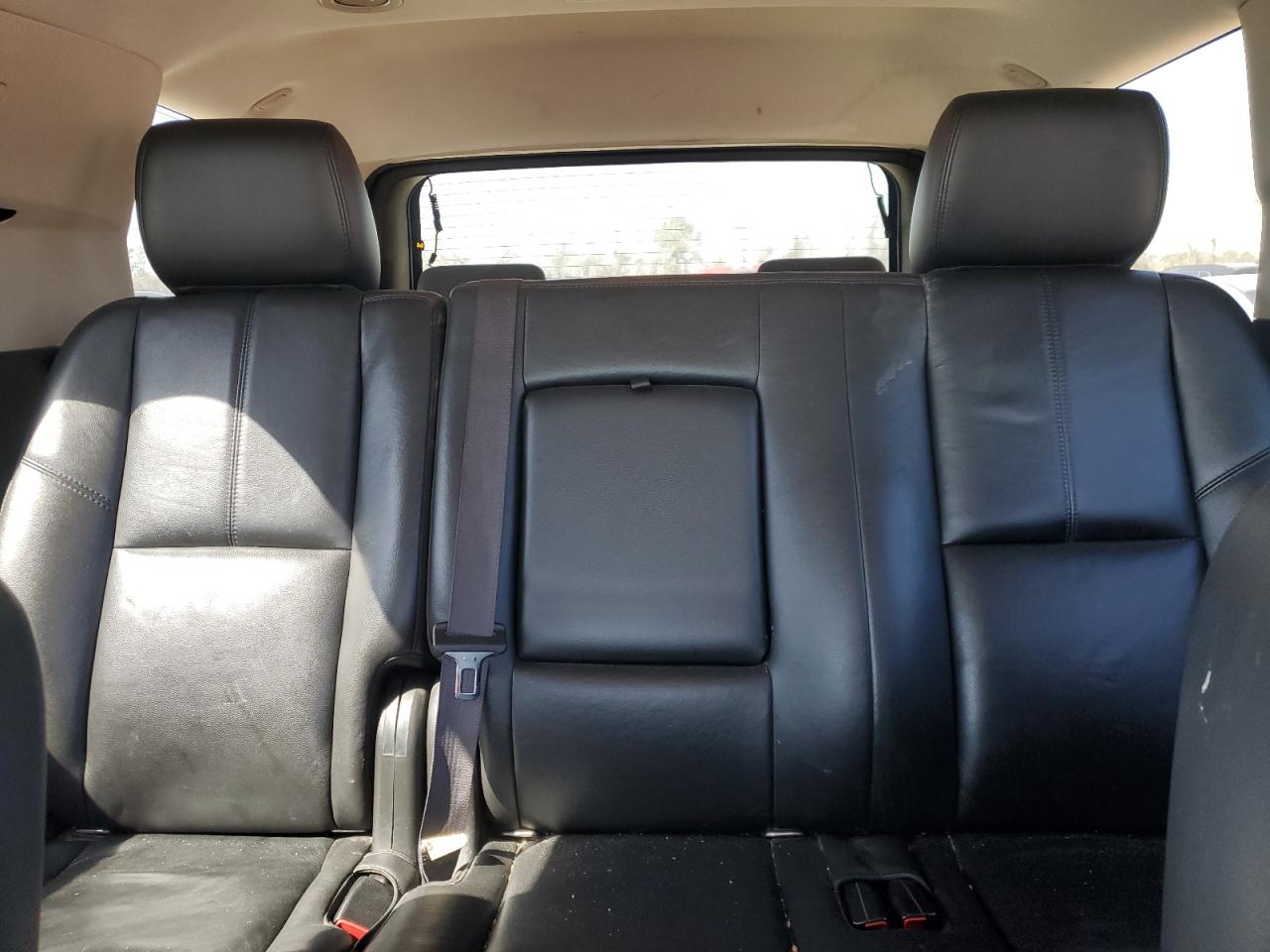 2011 Chevrolet Tahoe - Image 10