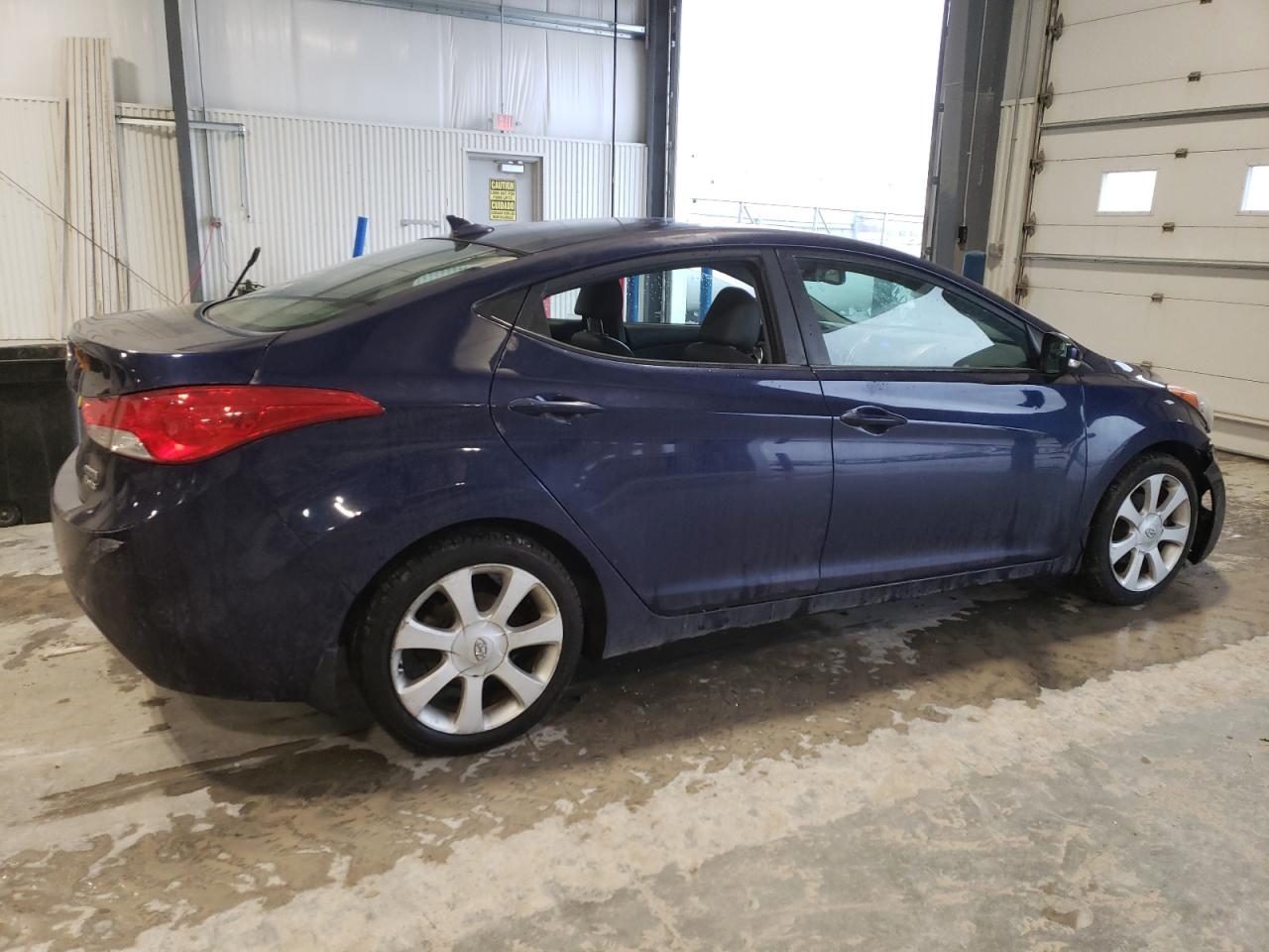 2013 Hyundai Elantra - Image 3