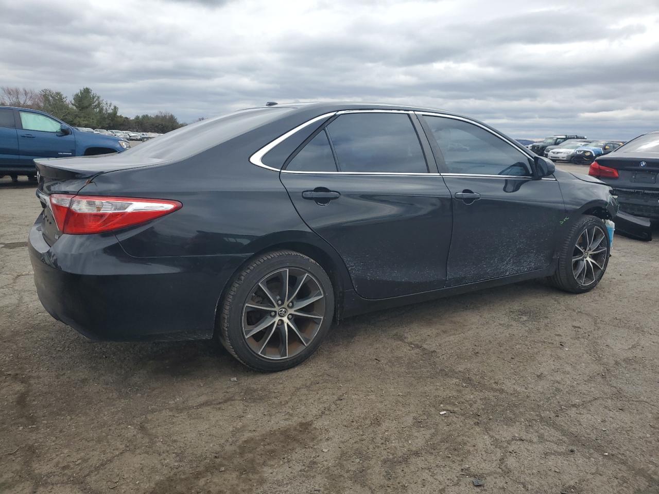 2015 Toyota Camry - Image 3