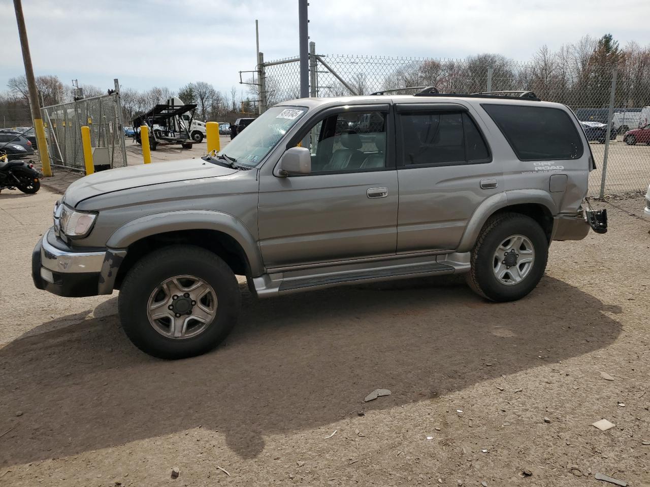 Chalfont, PA에서 판매 중인 2001 Toyota 4Runner Sr5 - Rear End
