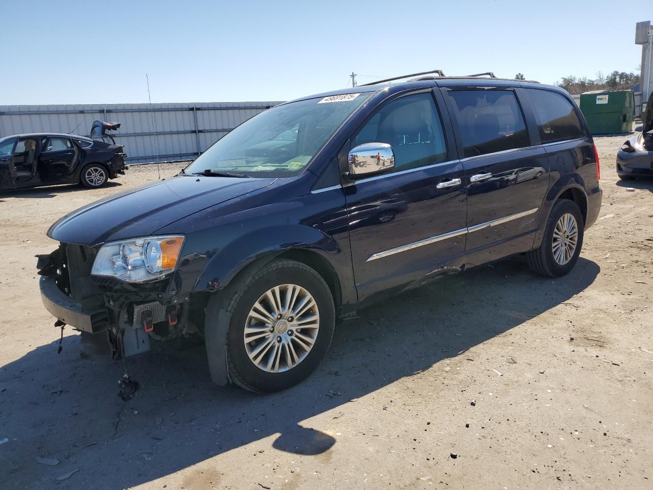 2014 Chrysler Town & Country - Image 1