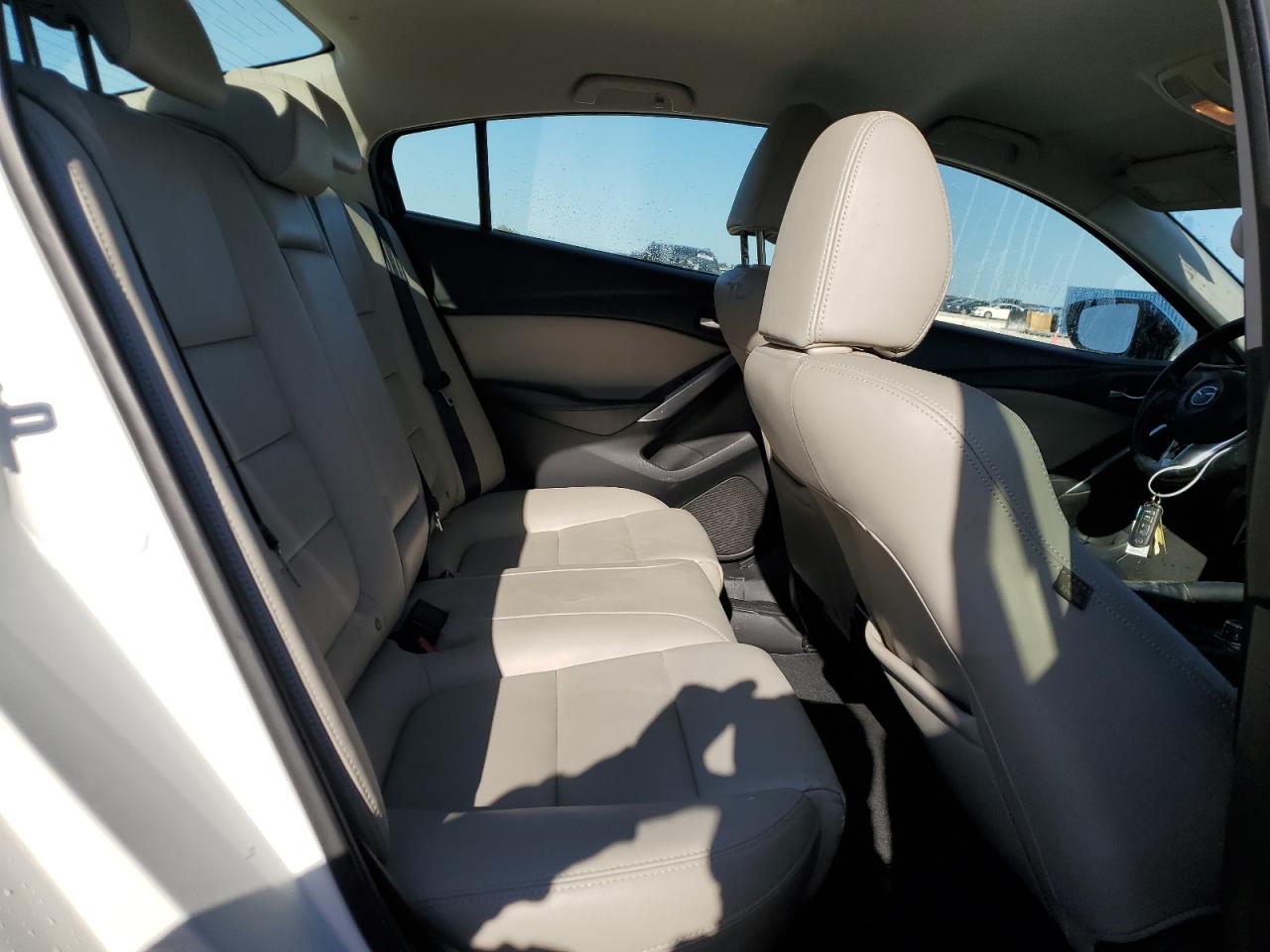 2015 Mazda 6 - Image 10