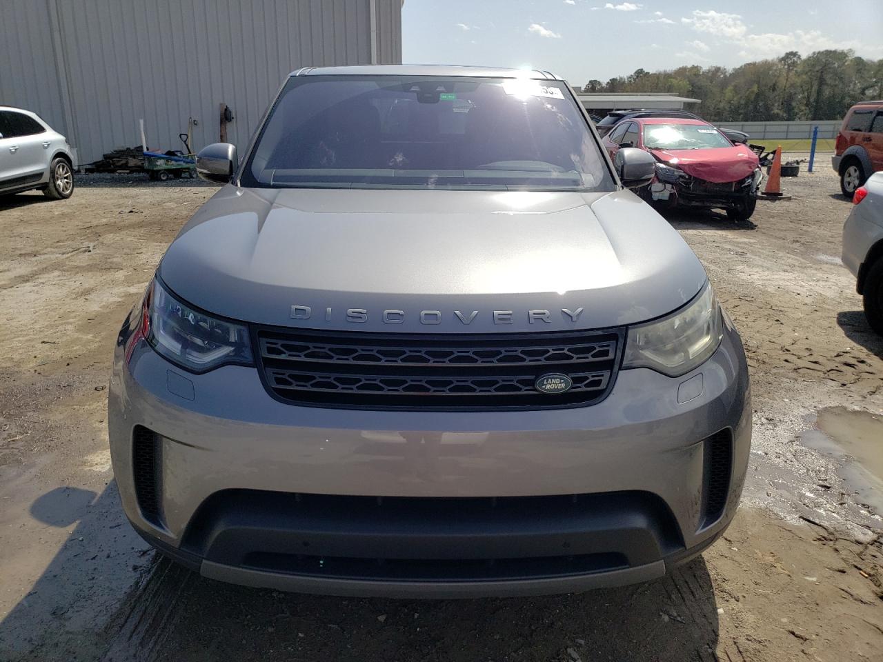 2020 Land Rover Discovery - Image 5