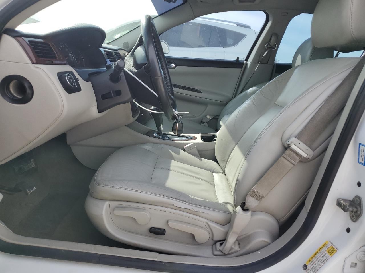 2011 Chevrolet Impala - Image 7
