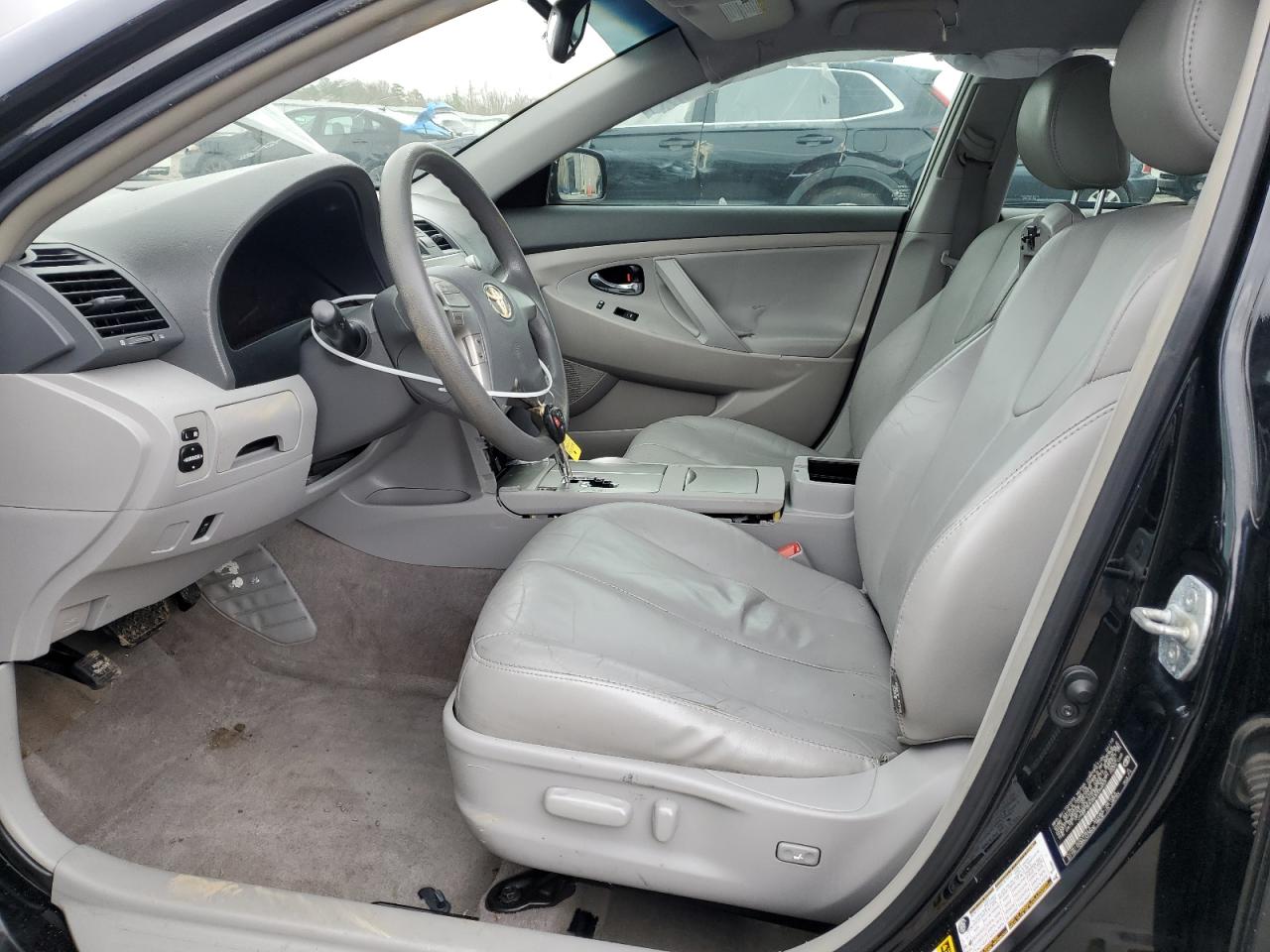 2011 Toyota Camry - Image 7