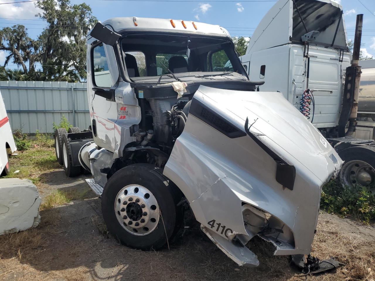 2022 Freightliner Cascadia 116 Semi Truck for Sale in Riverview, FL - Front End
