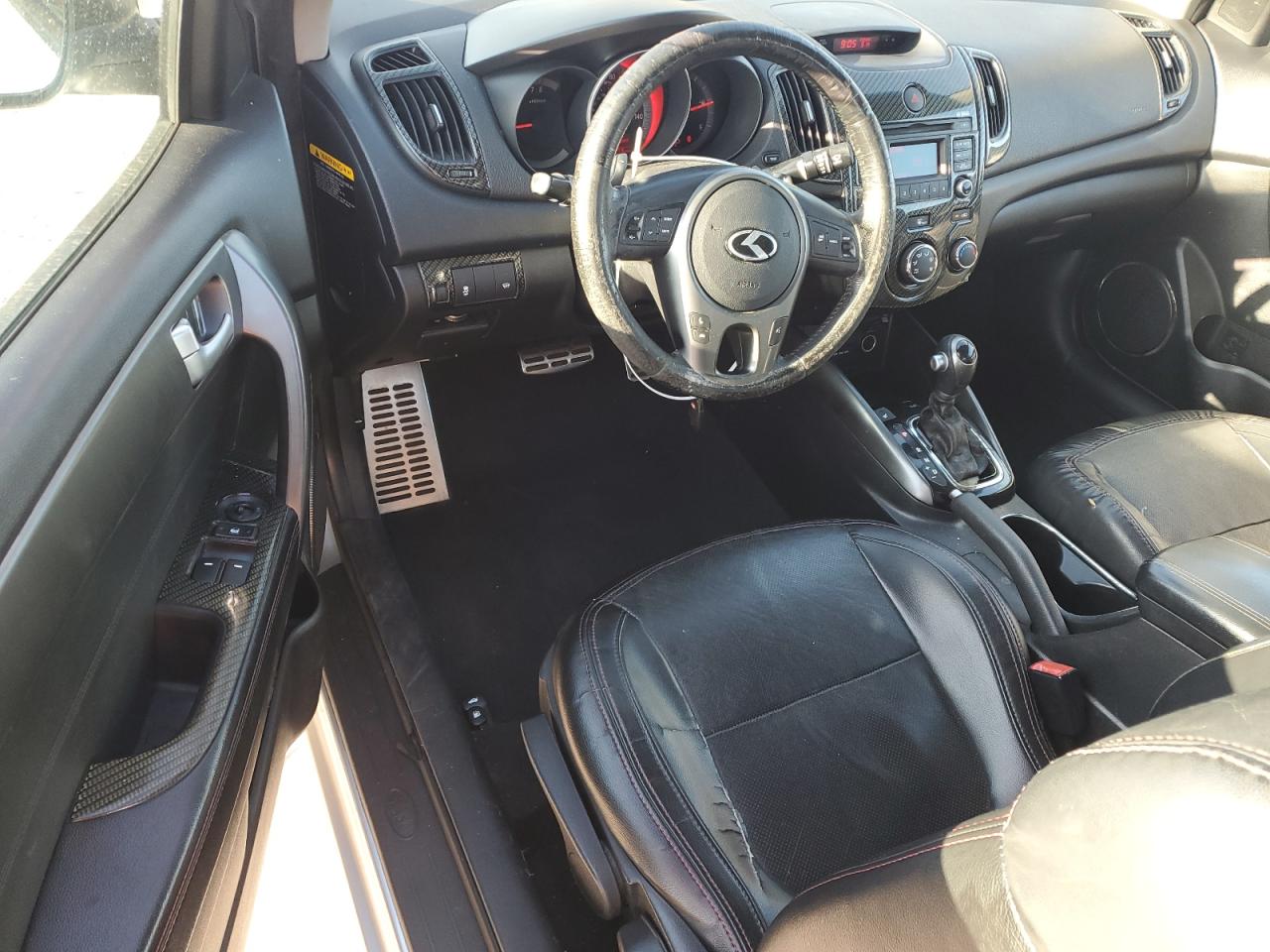 2011 Kia Forte - Image 8