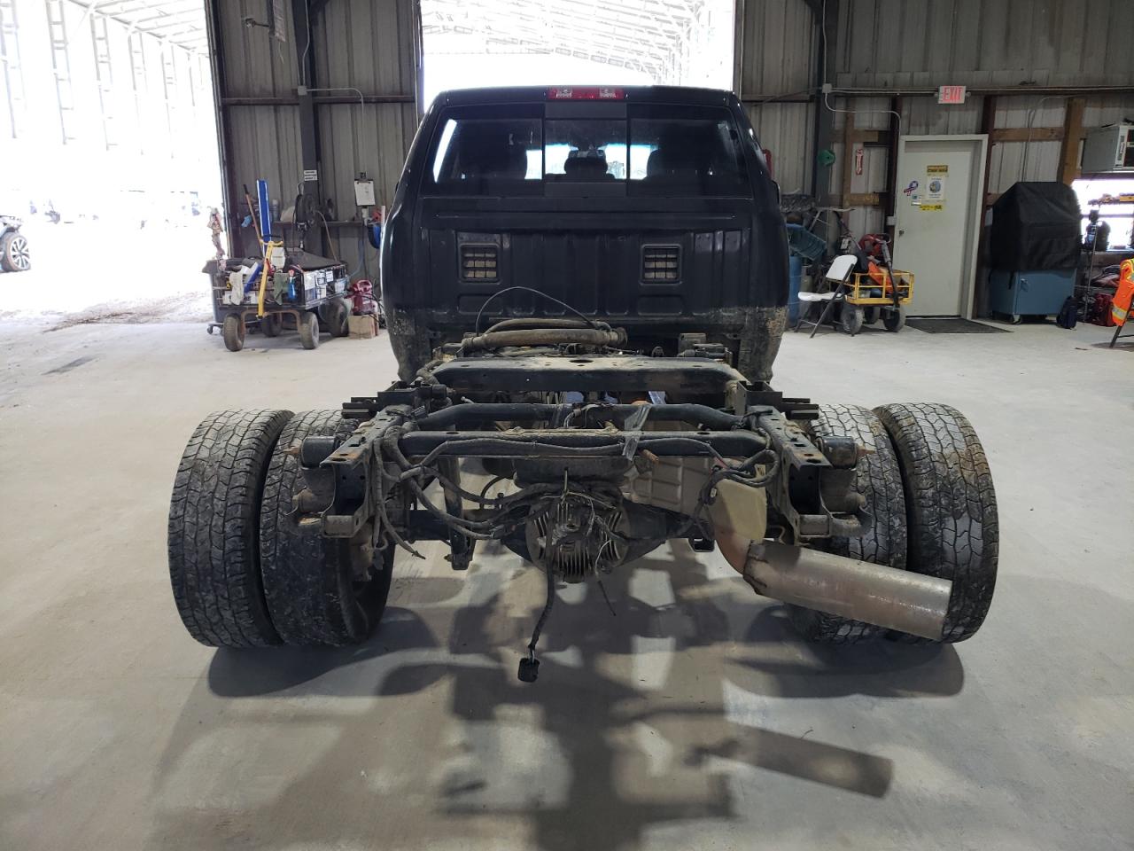 2018 RAM 3500 - Image 6