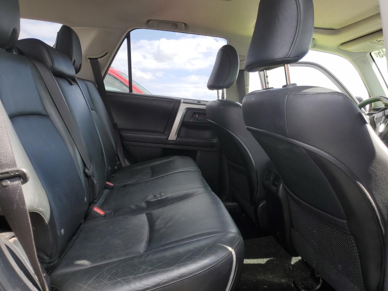 2013 Toyota 4Runner - Image 10