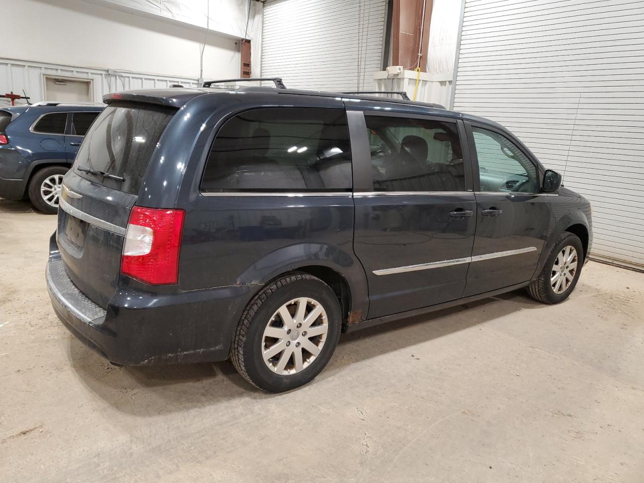 2013 Chrysler Town & Country - Image 3