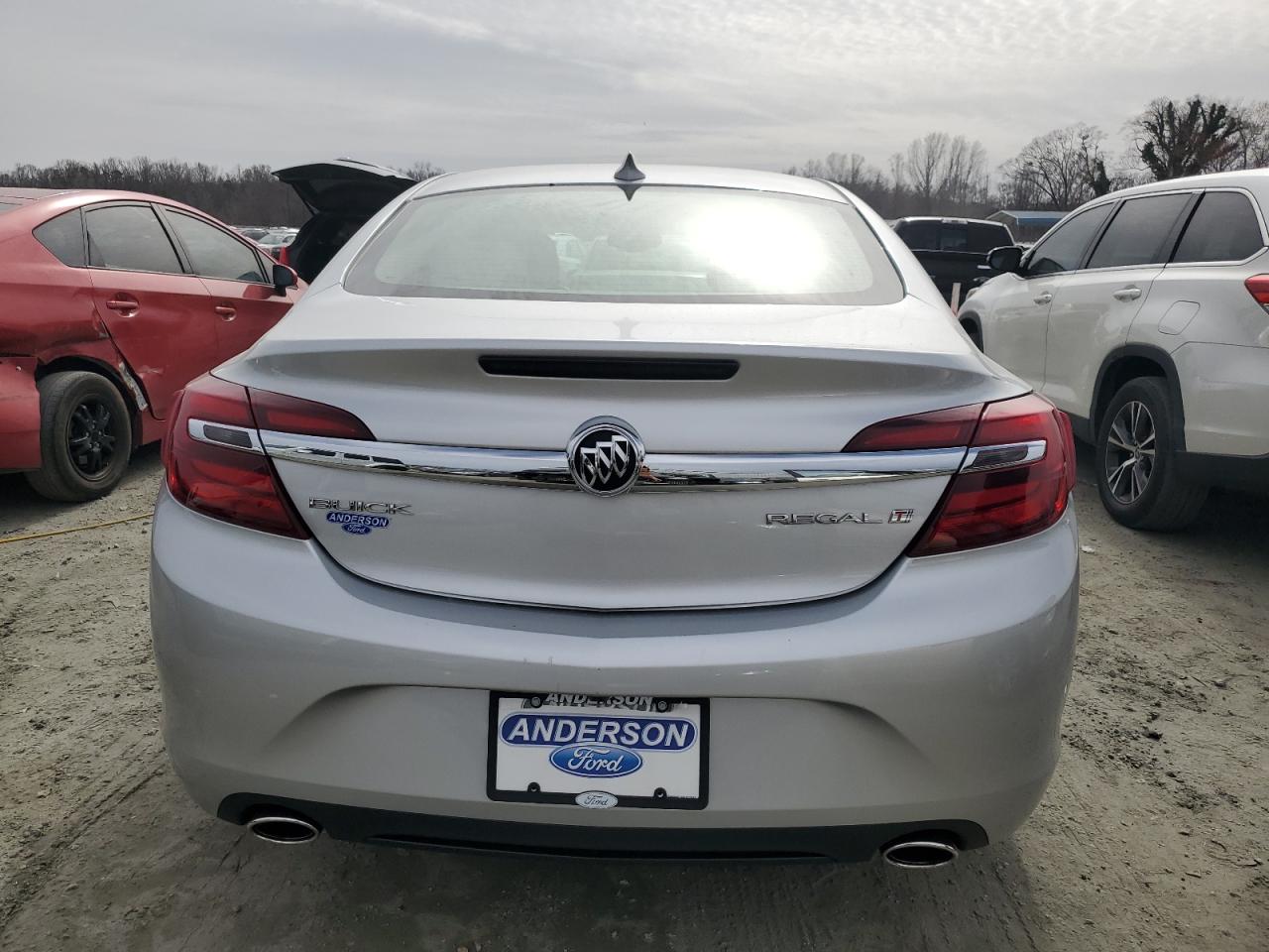 2015 Buick Regal - Image 6