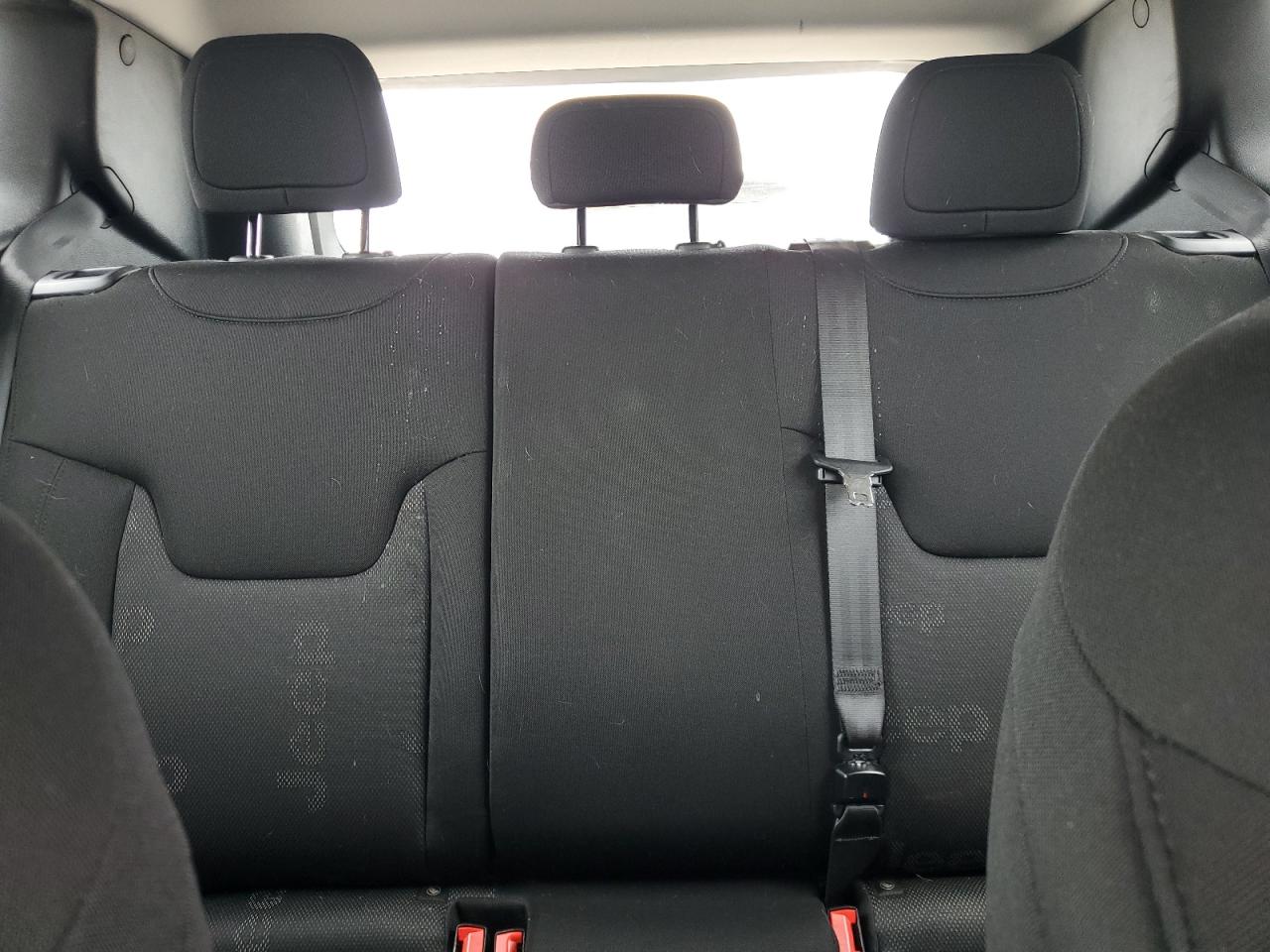 2017 Jeep Renegade Sport VIN: ZACCJBAB8HPF27439 Lot: 50212475