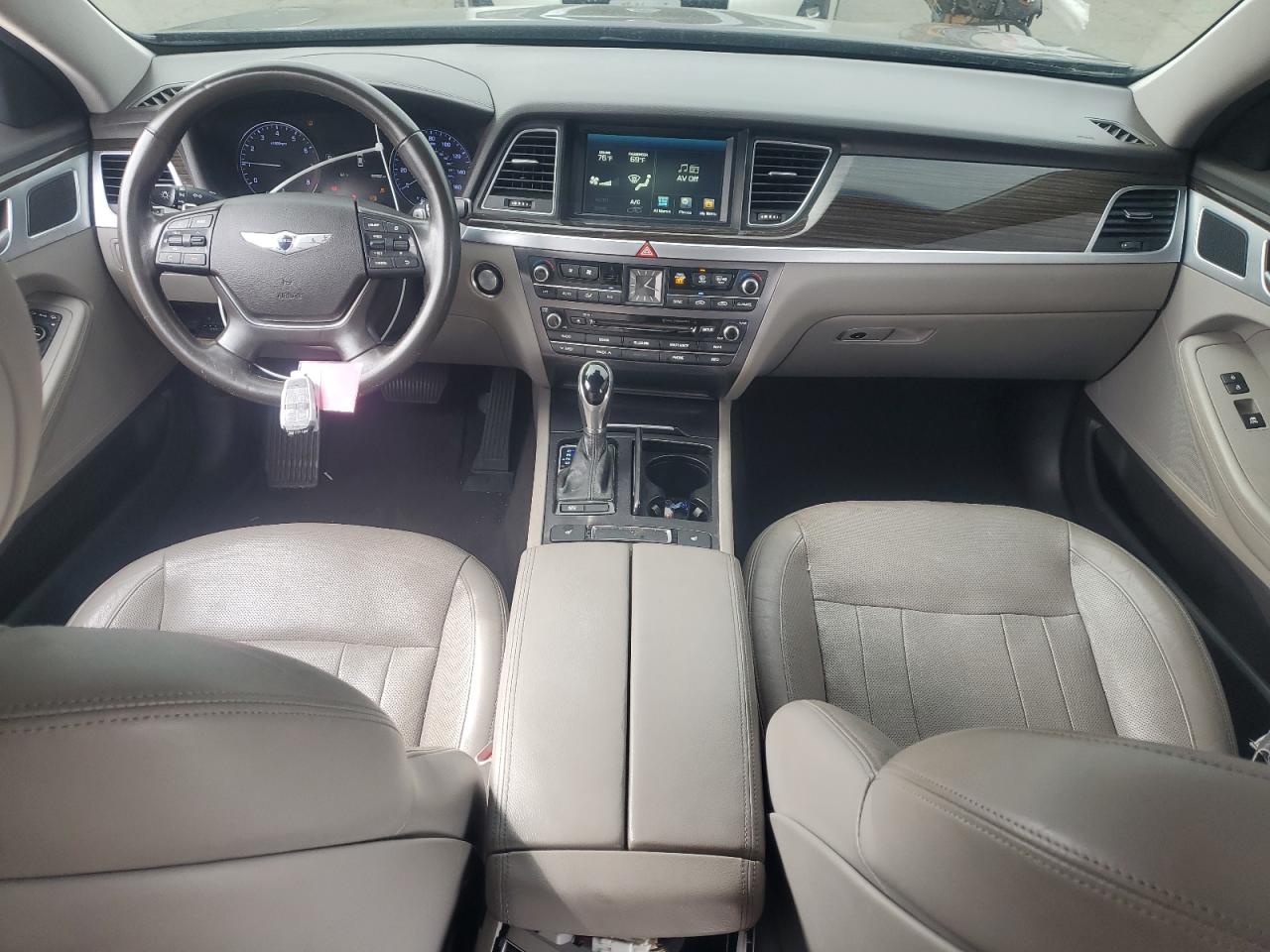 2016 Hyundai Genesis - Image 8