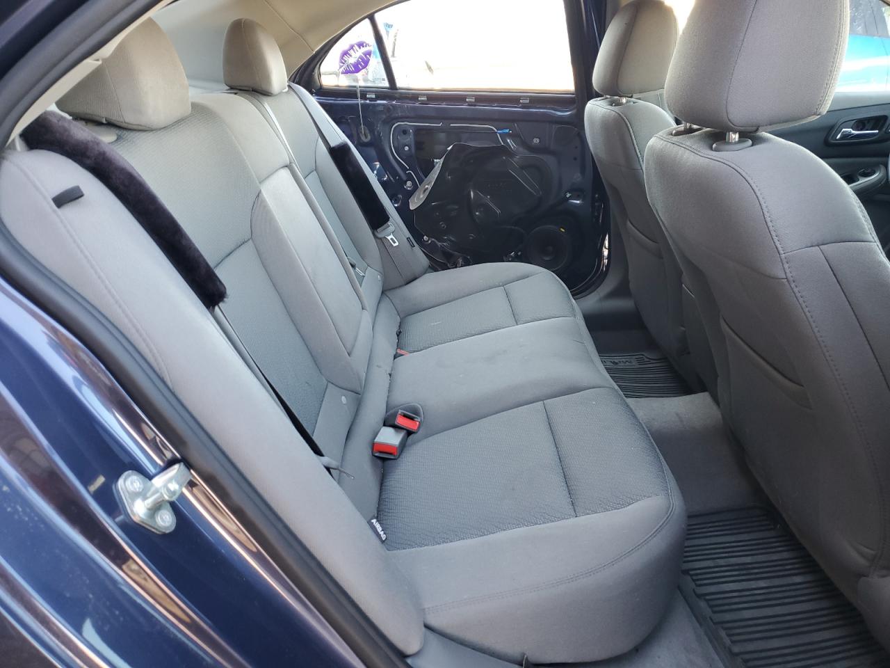 2015 Chevrolet Malibu - Image 10