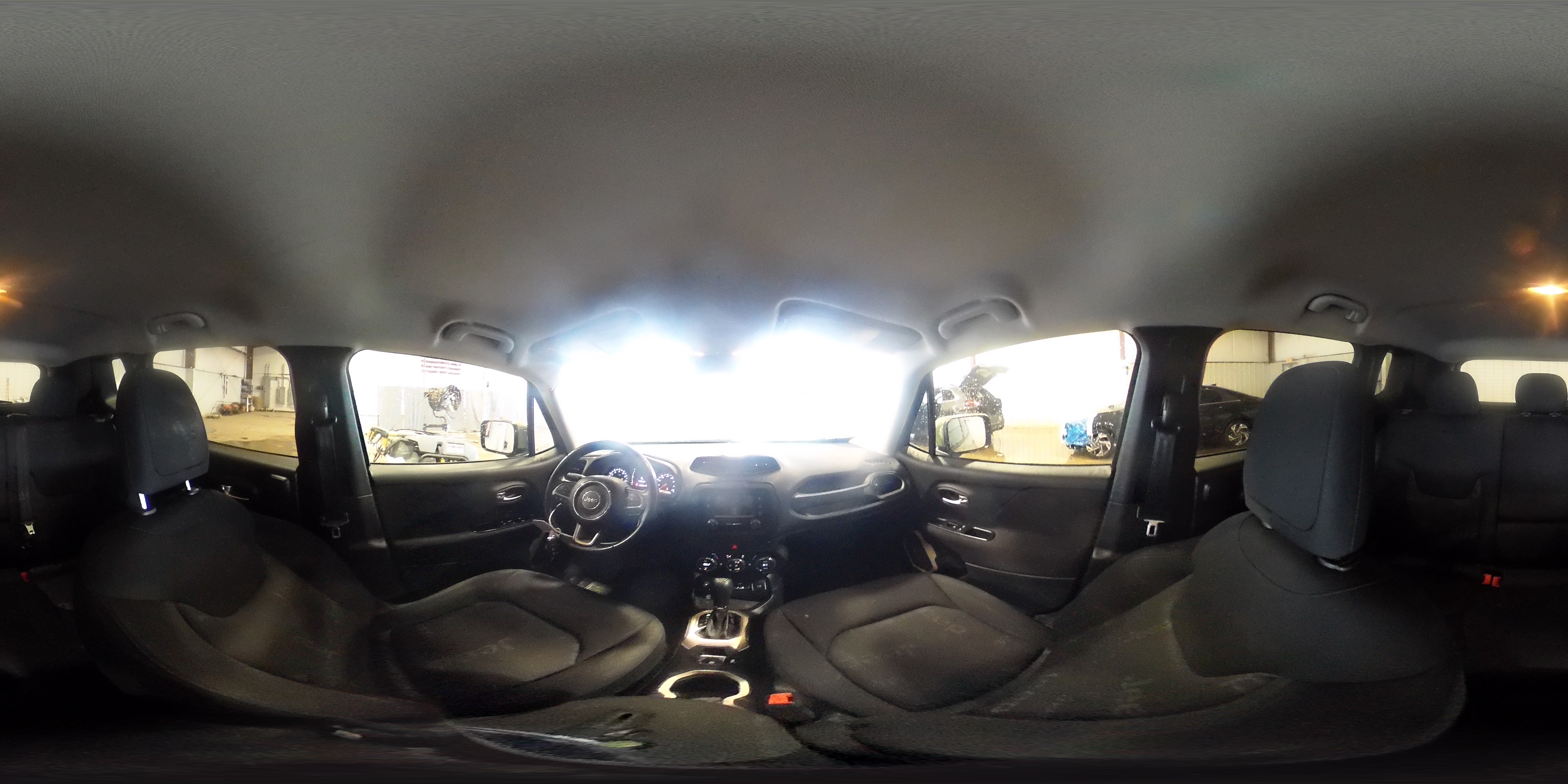 2015 Jeep Renegade - Image 15