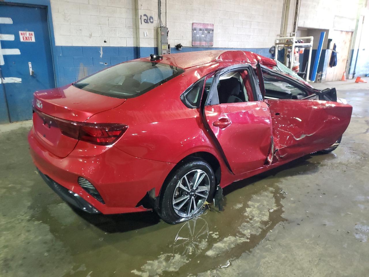 2023 Kia Forte - Image 3