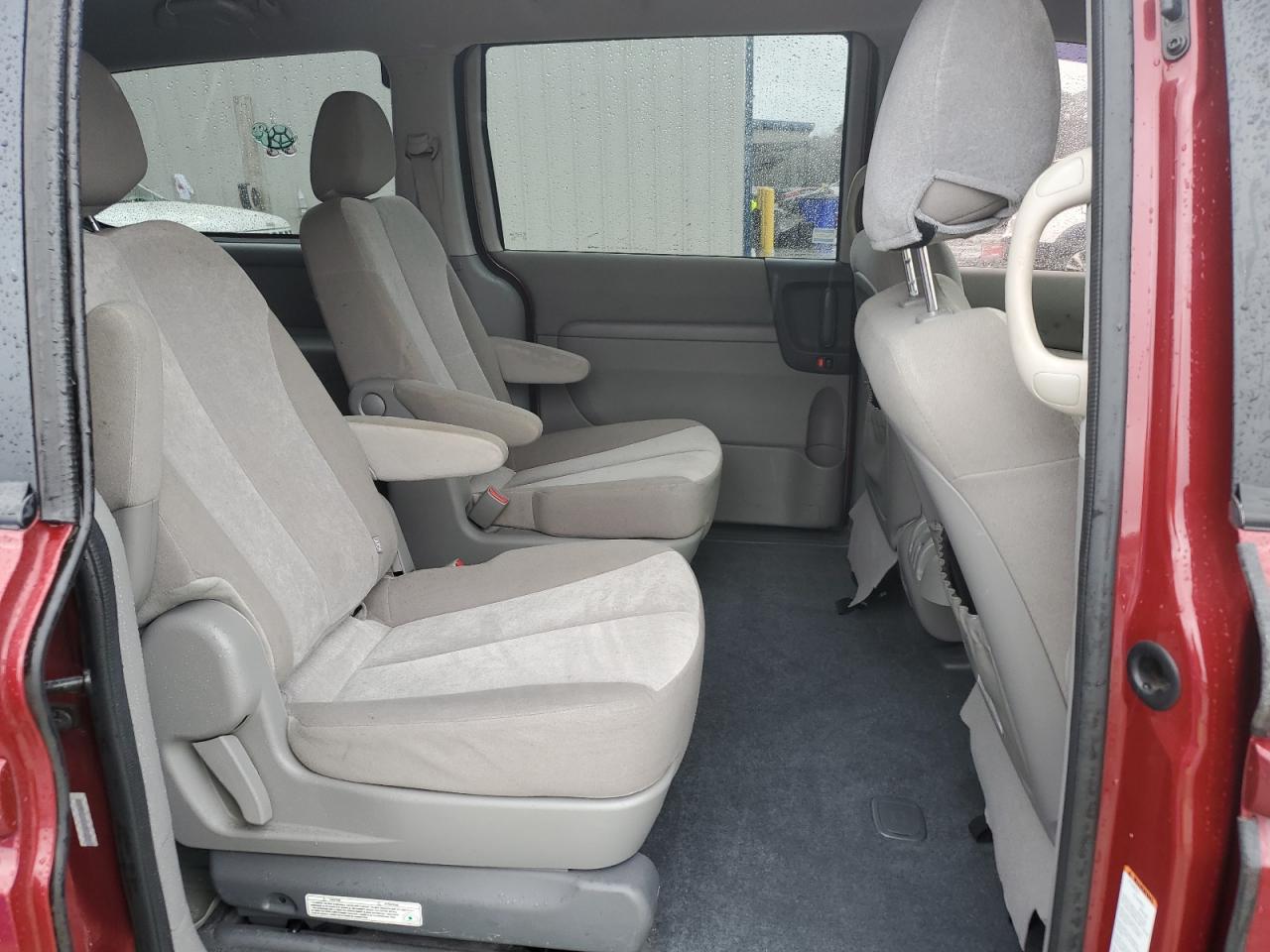 2014 Kia Sedona - Image 11