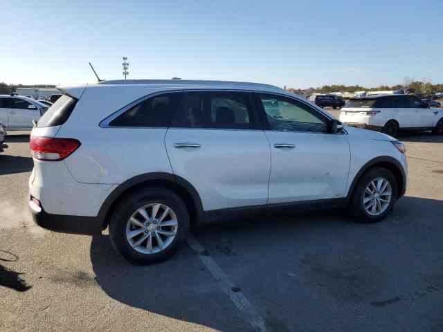 Паркетники KIA SORENTO 2016 Білий