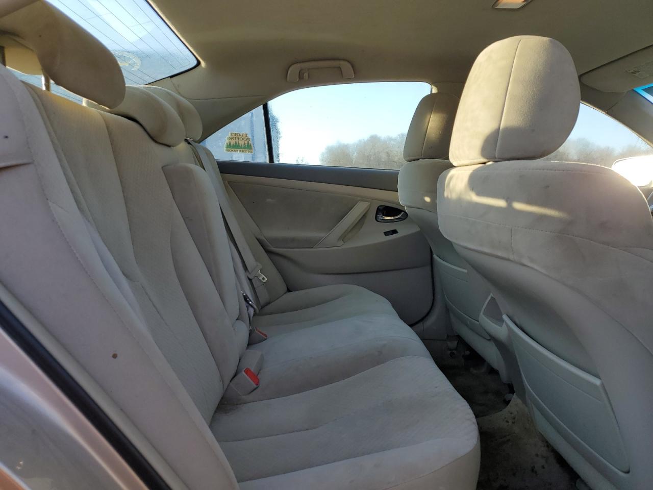 2009 Toyota Camry - Image 10
