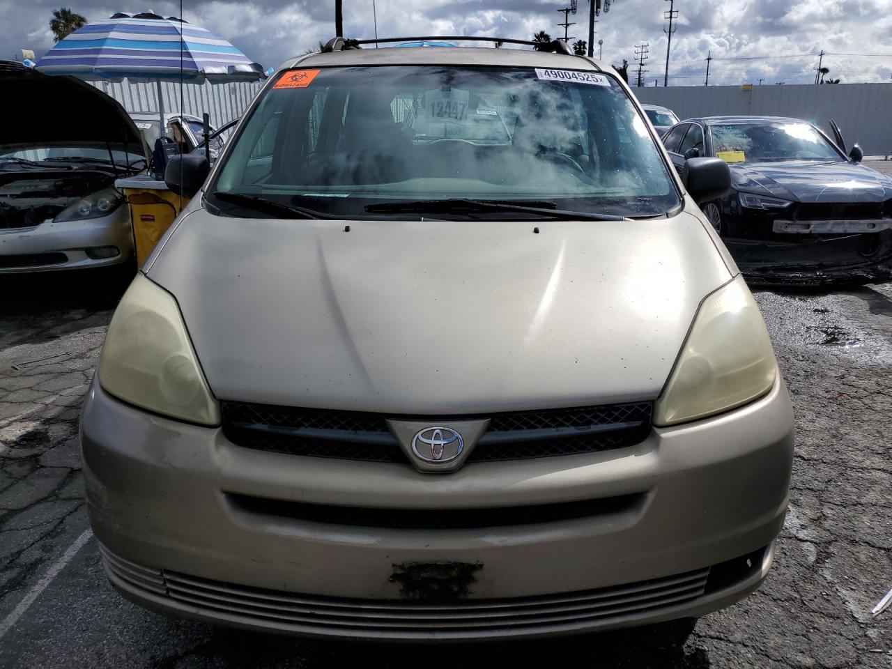 2005 Toyota Sienna - Image 5