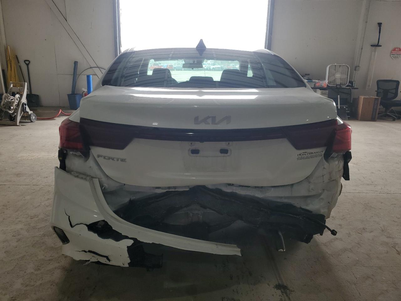 2023 Kia Forte - Image 6