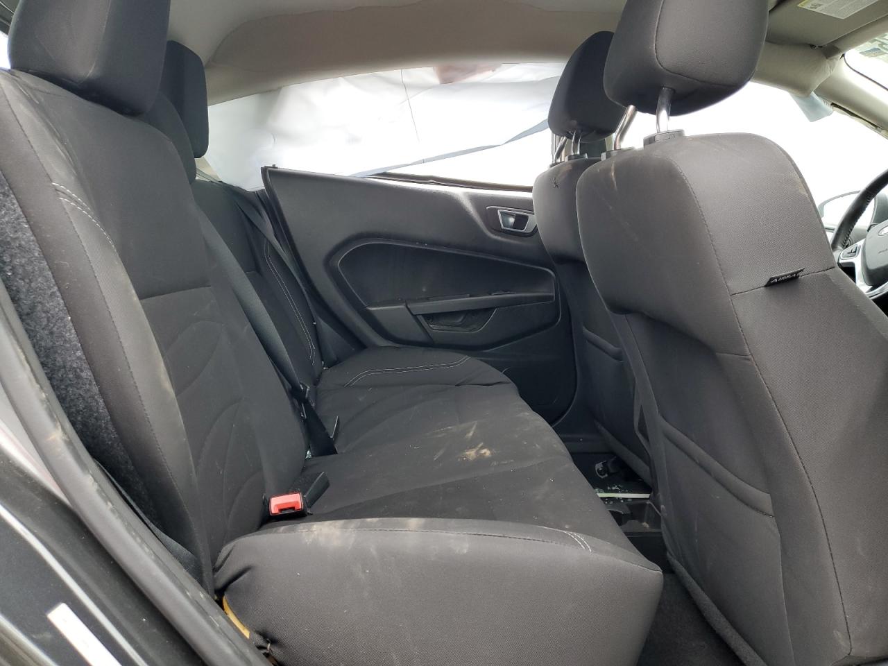 2016 Ford Fiesta - Image 11