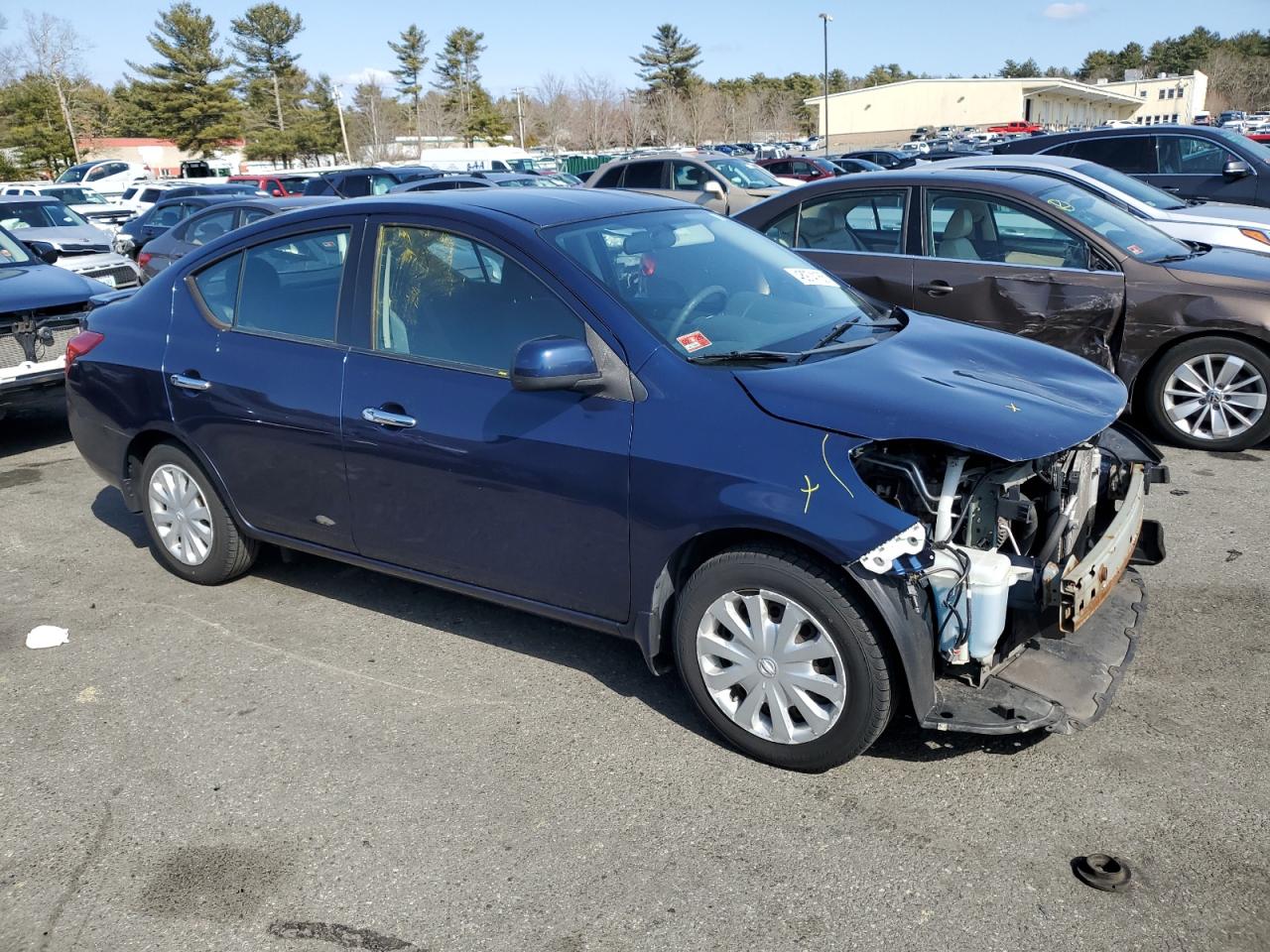 2014 Nissan Versa - Image 4