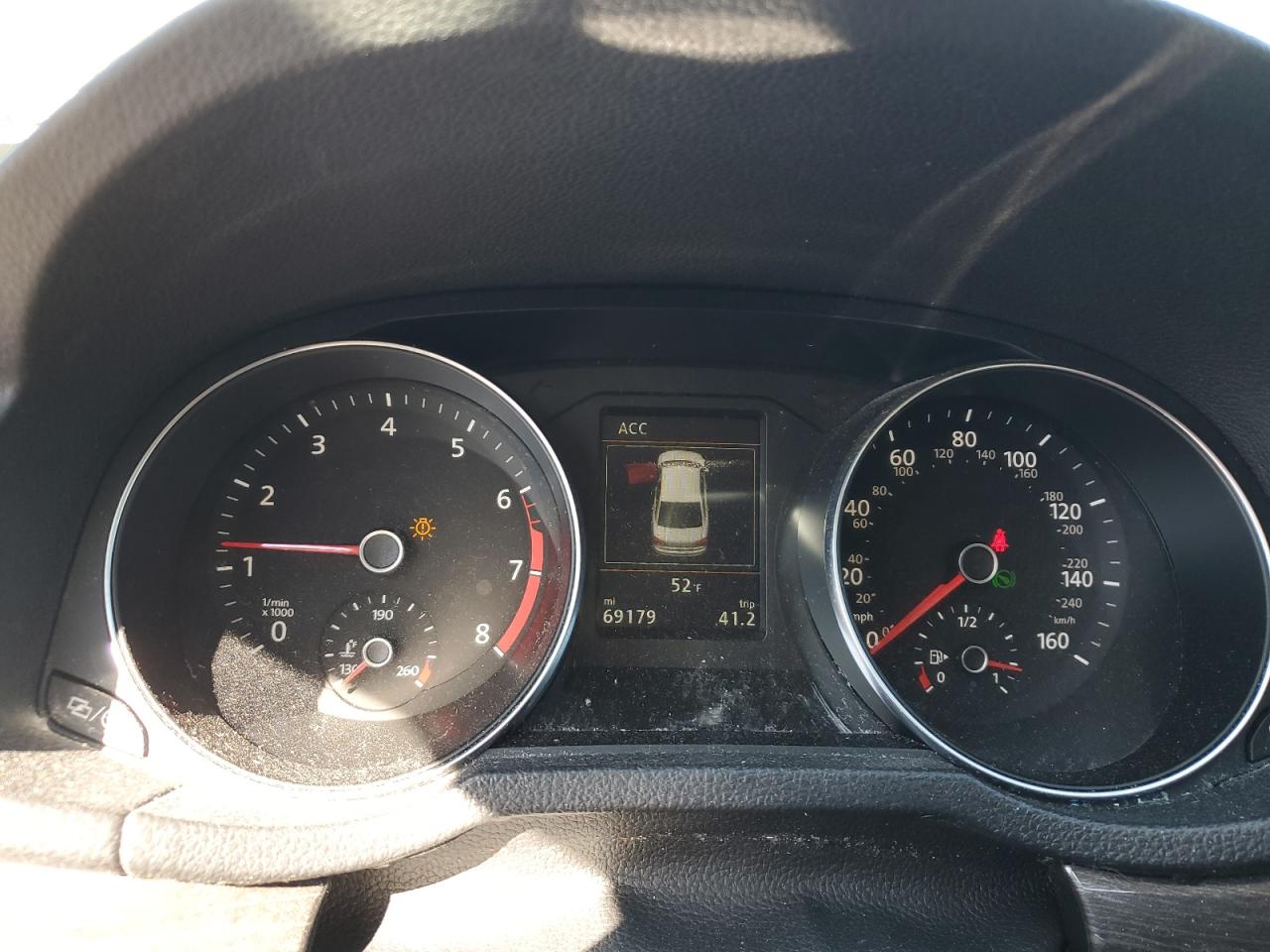 2017 Volkswagen Passat - Image 9