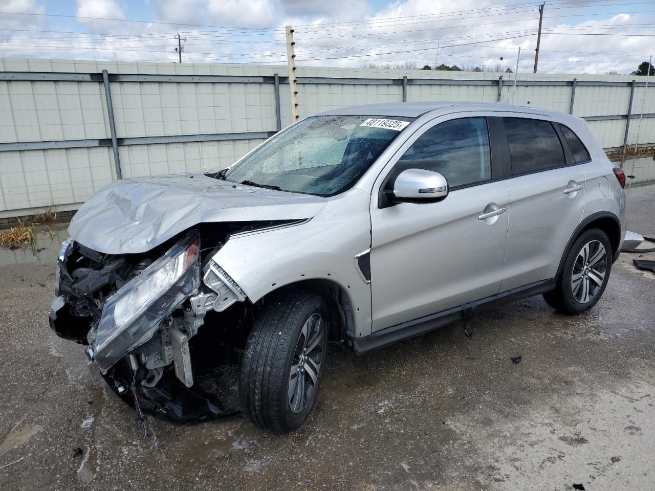 2021 Mitsubishi Outlander - Image 1