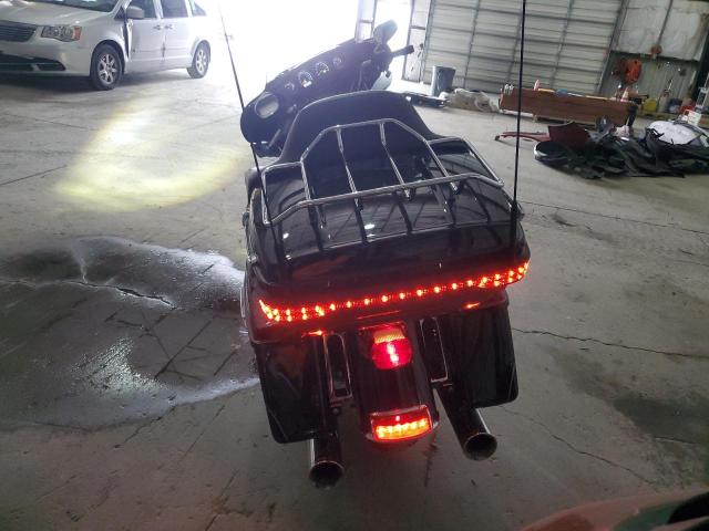 undisplay HARLEY-DAVIDSON FL 2015 Черный