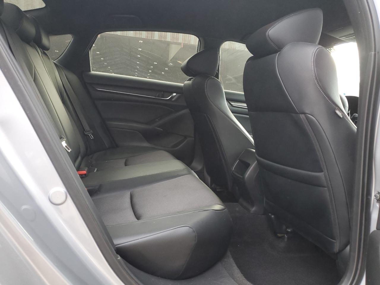 2018 Honda Accord - Image 11