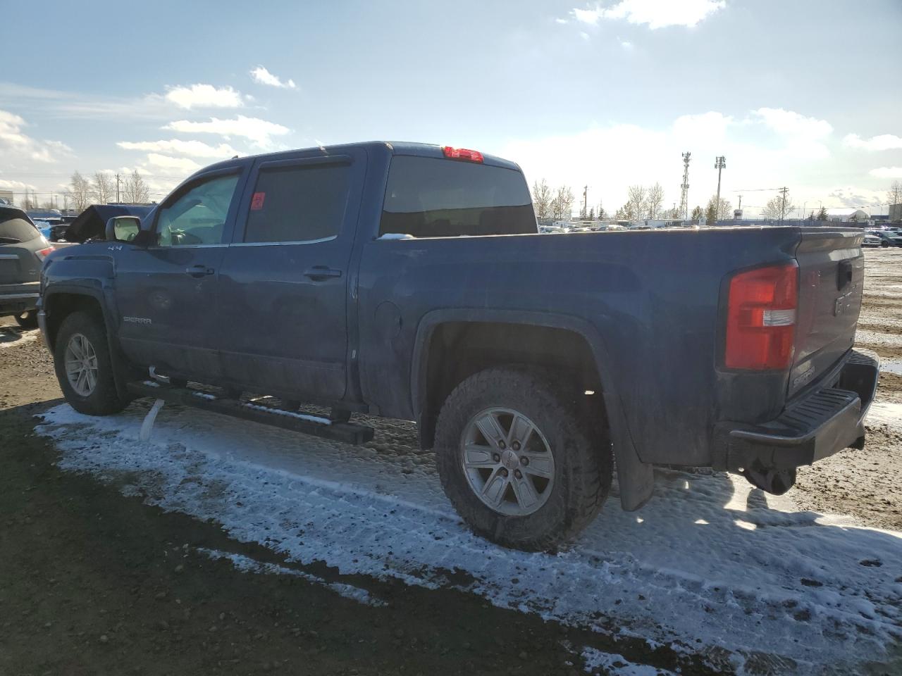 2016 GMC Sierra - Image 2