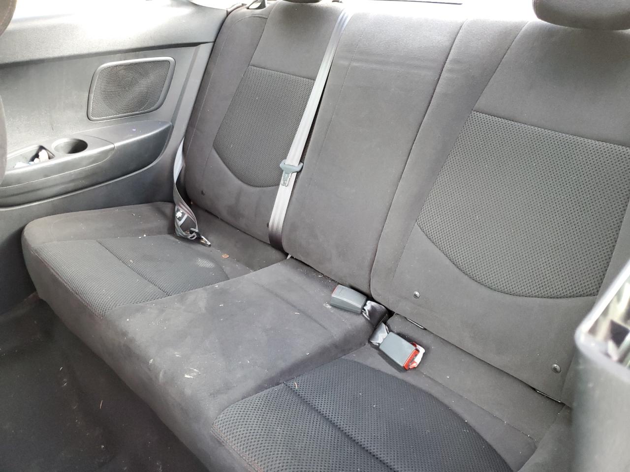 2010 Kia Forte - Image 10
