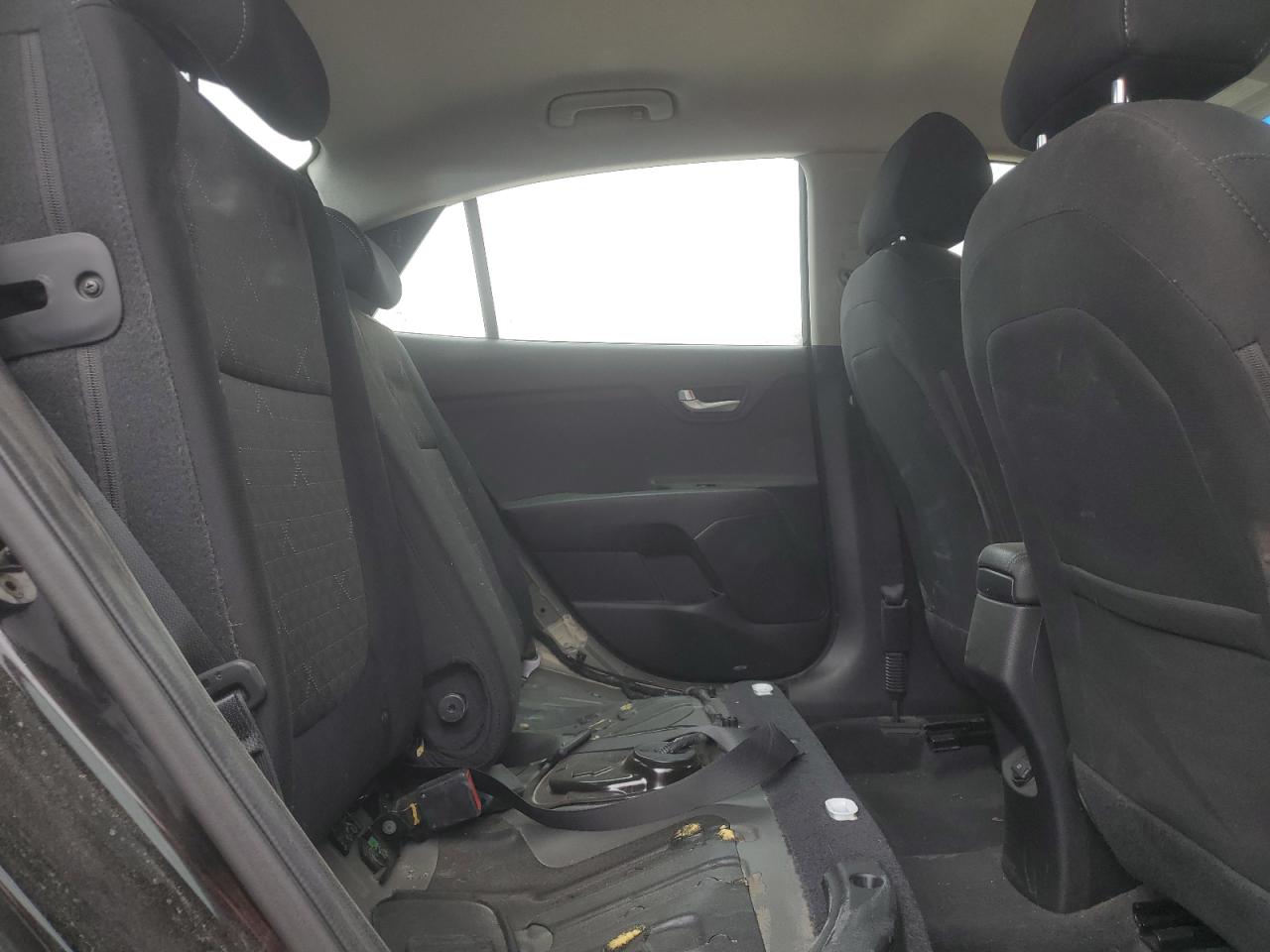 2018 Kia Rio - Image 10