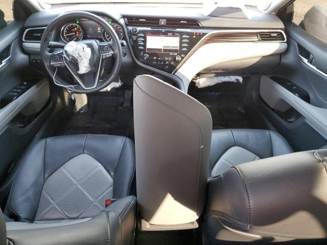  TOYOTA CAMRY 2018 Серебристый