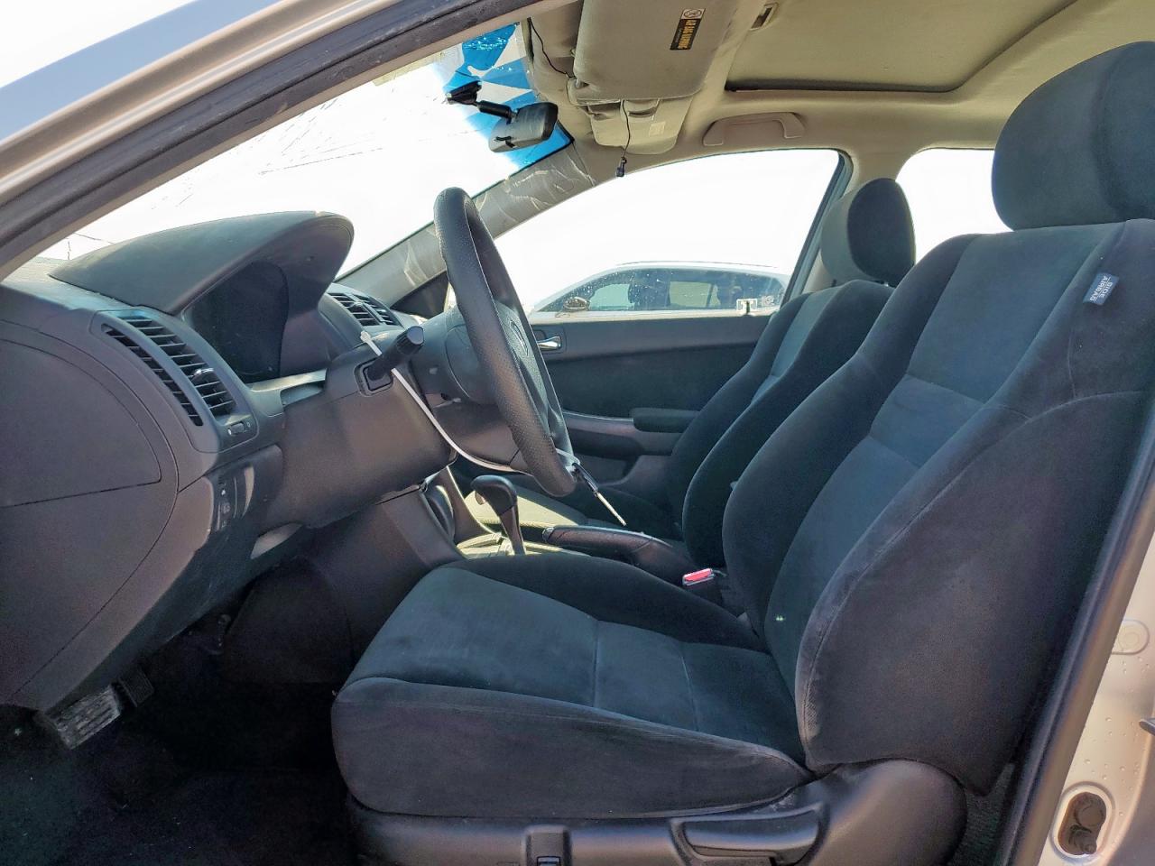 2007 Honda Accord - Image 7