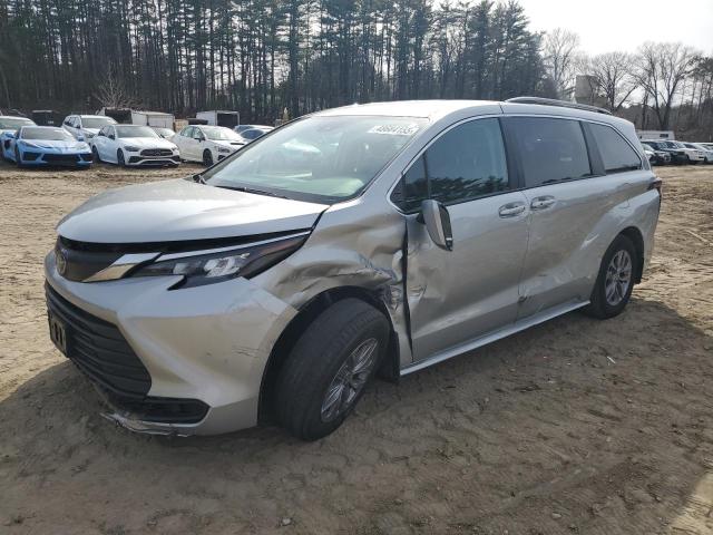 2024 Toyota Sienna Le