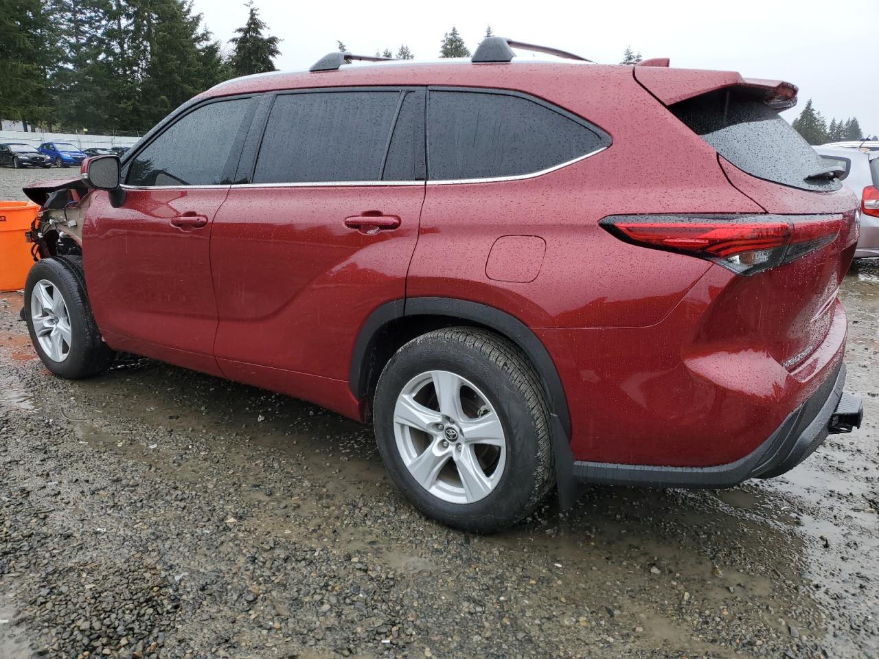 2022 Toyota Highlander - Image 2