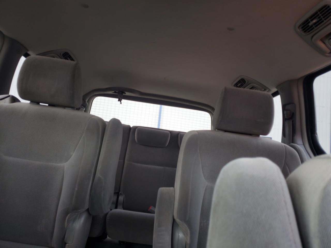 2005 Toyota Sienna - Image 10