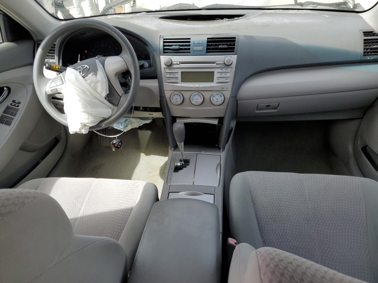 2011 Toyota Camry - Image 8