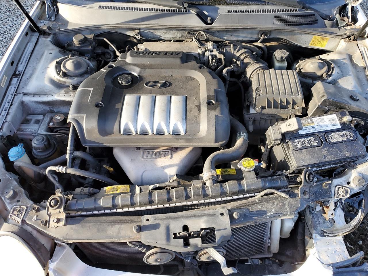 2005 Hyundai Sonata - Image 11