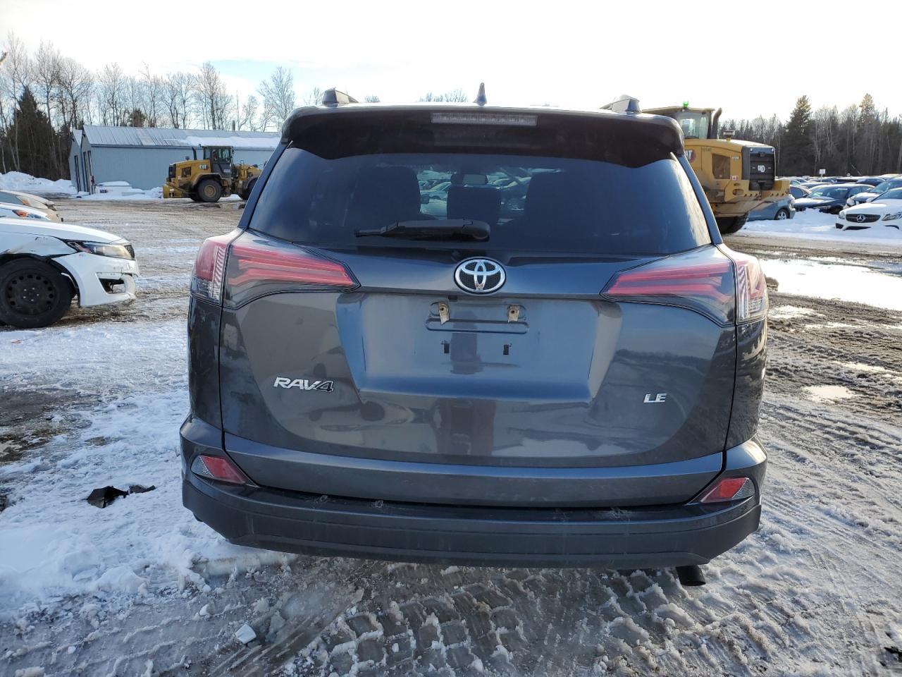 2018 Toyota RAV 4 - Image 6