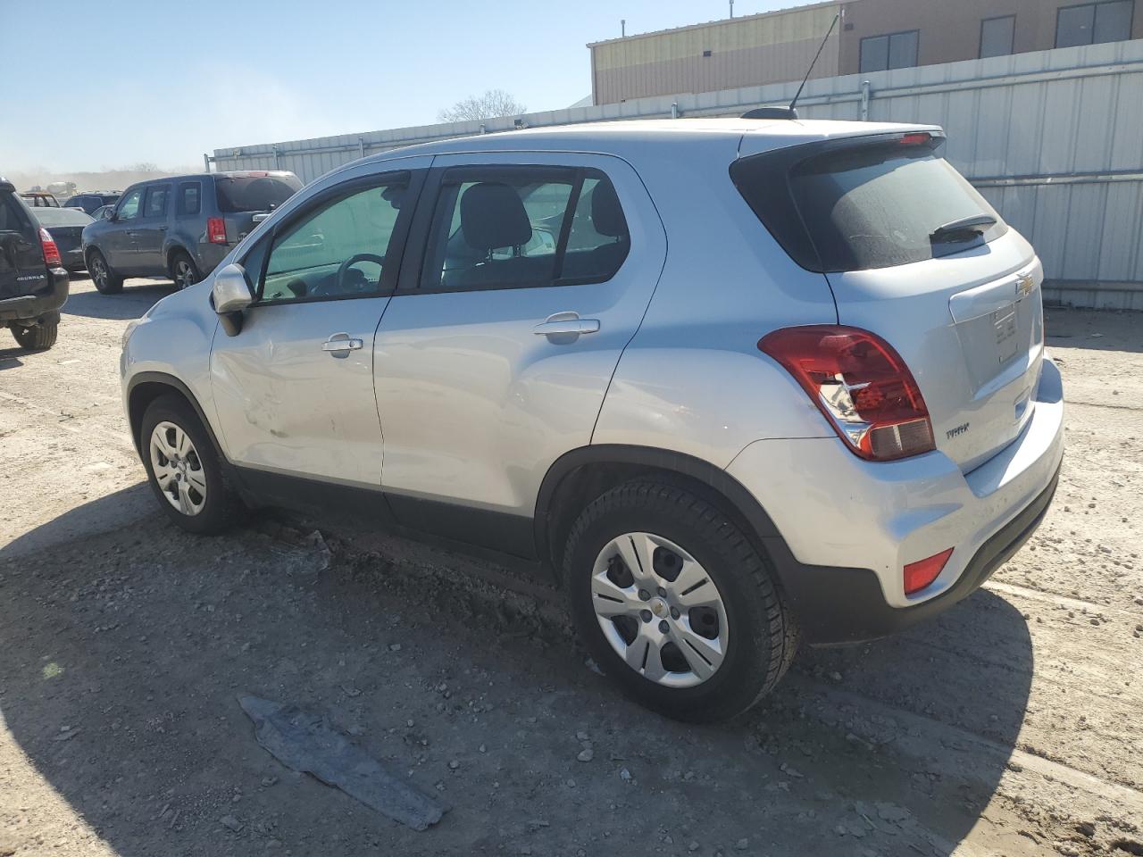 2017 Chevrolet Trax - Image 2