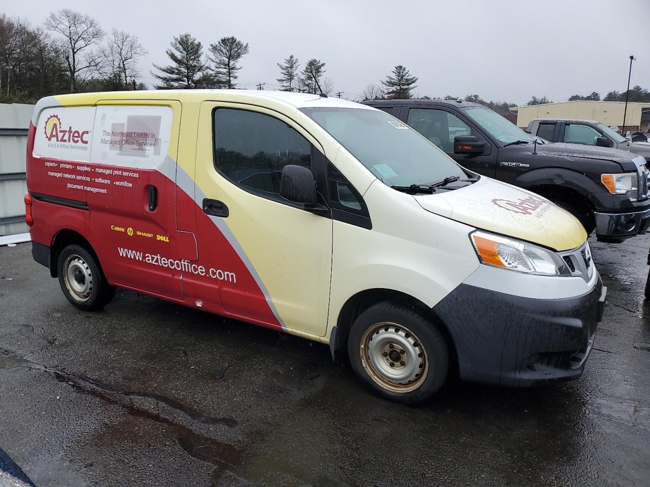 2015 Nissan NV - Image 4