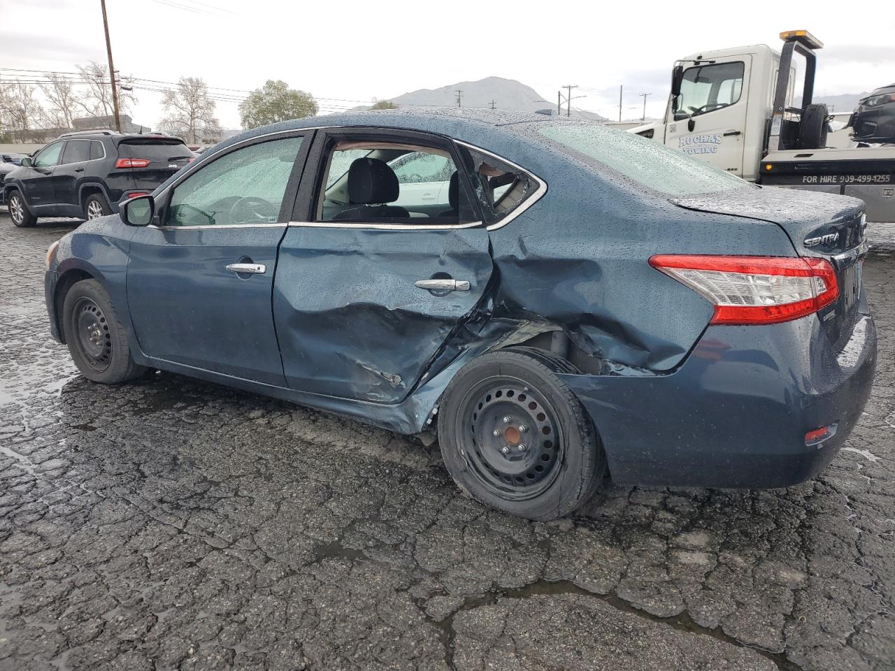 2015 Nissan Sentra - Image 2