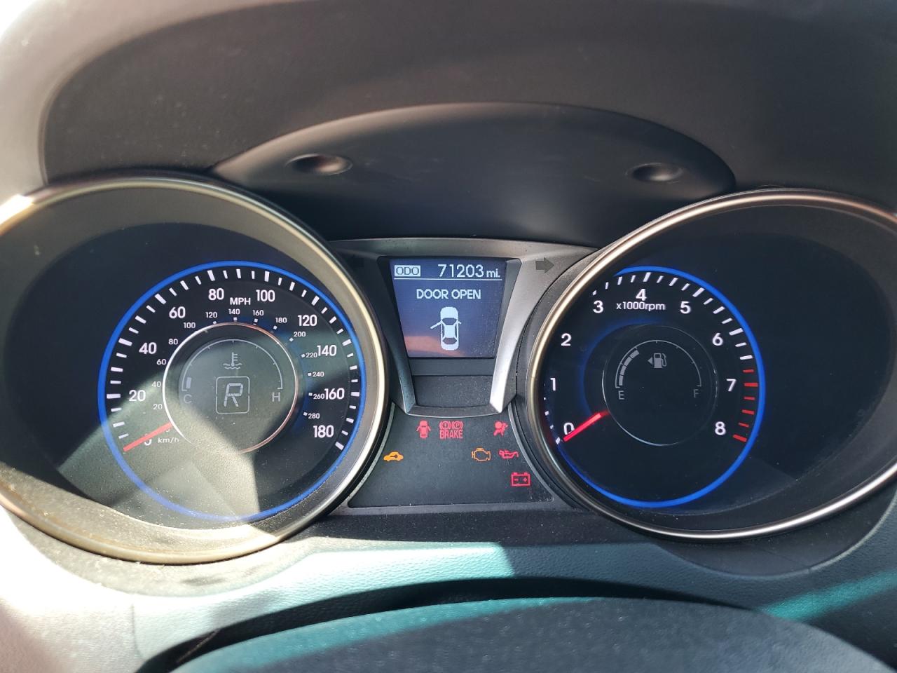 2016 Hyundai Genesis - Image 9